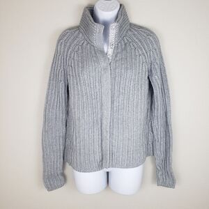Banana Republic Thick/Heavy Knit Snap Front Mock Neck Sweater Size Large Silver